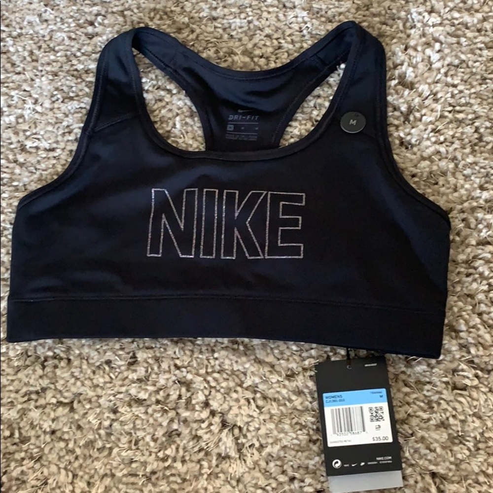 NWT Nike sports bra